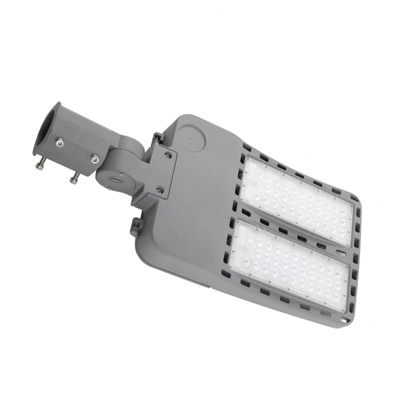 80W-200W Waterproof IP65 LED Outdoor Parking Lot Street Lights SLR04